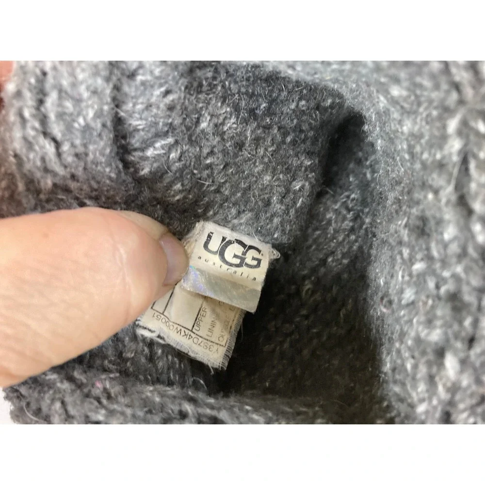UGG Lattice Cardy Tall Knit Boots Womens 9 Grey Cable Knit Button
